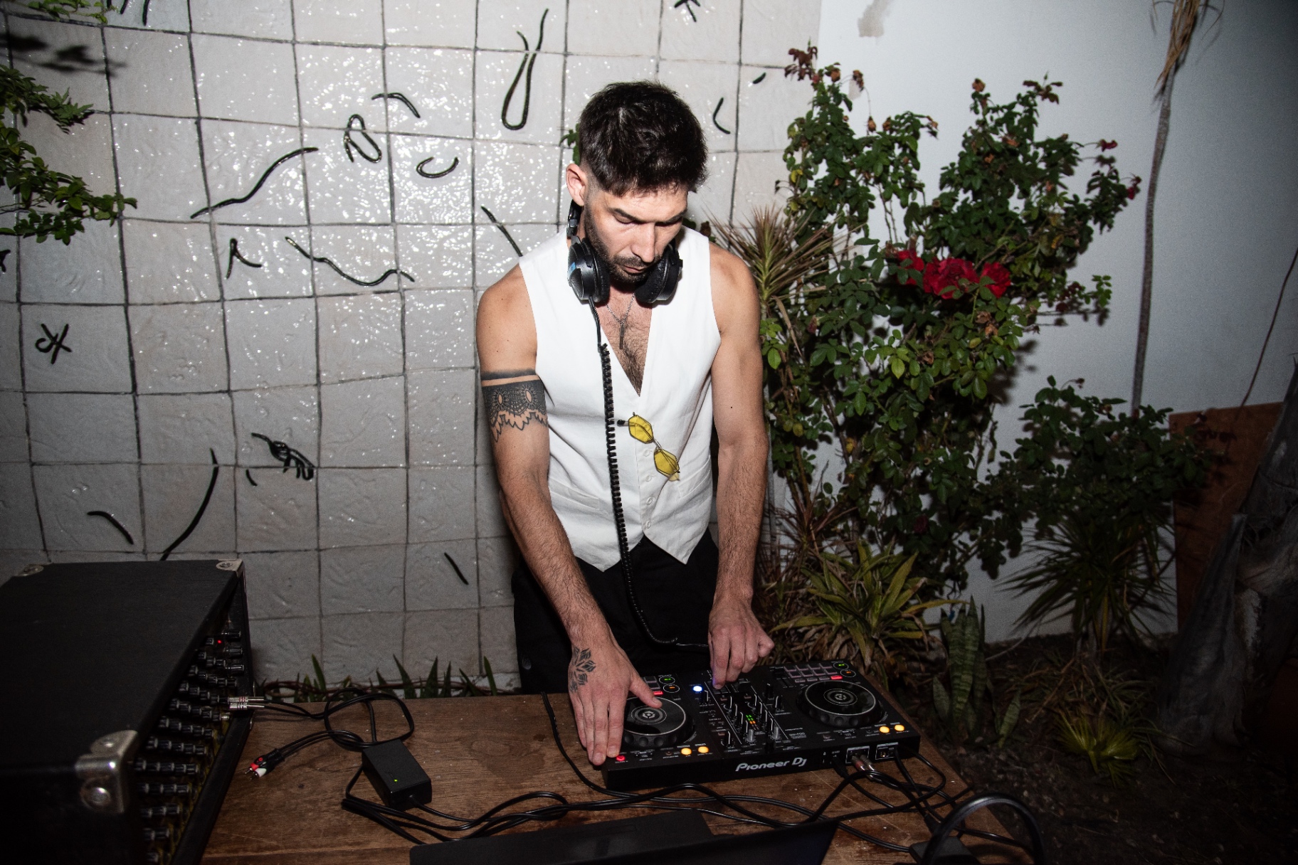 dj