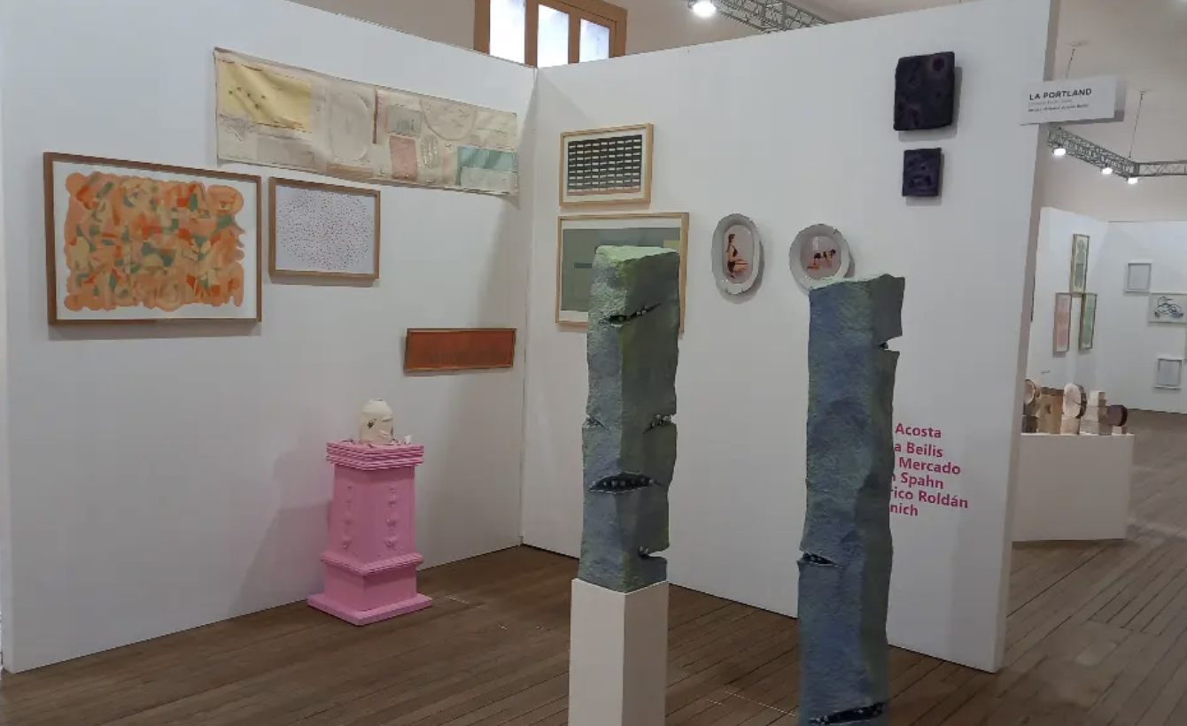 Santa Fe 2023 — muro con obras de los artistas